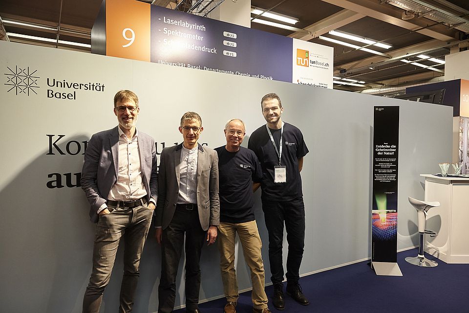 Fluoreszenzzimmer und Laserlabyrinth: Die Universität Basel an der tunBasel im Video! 